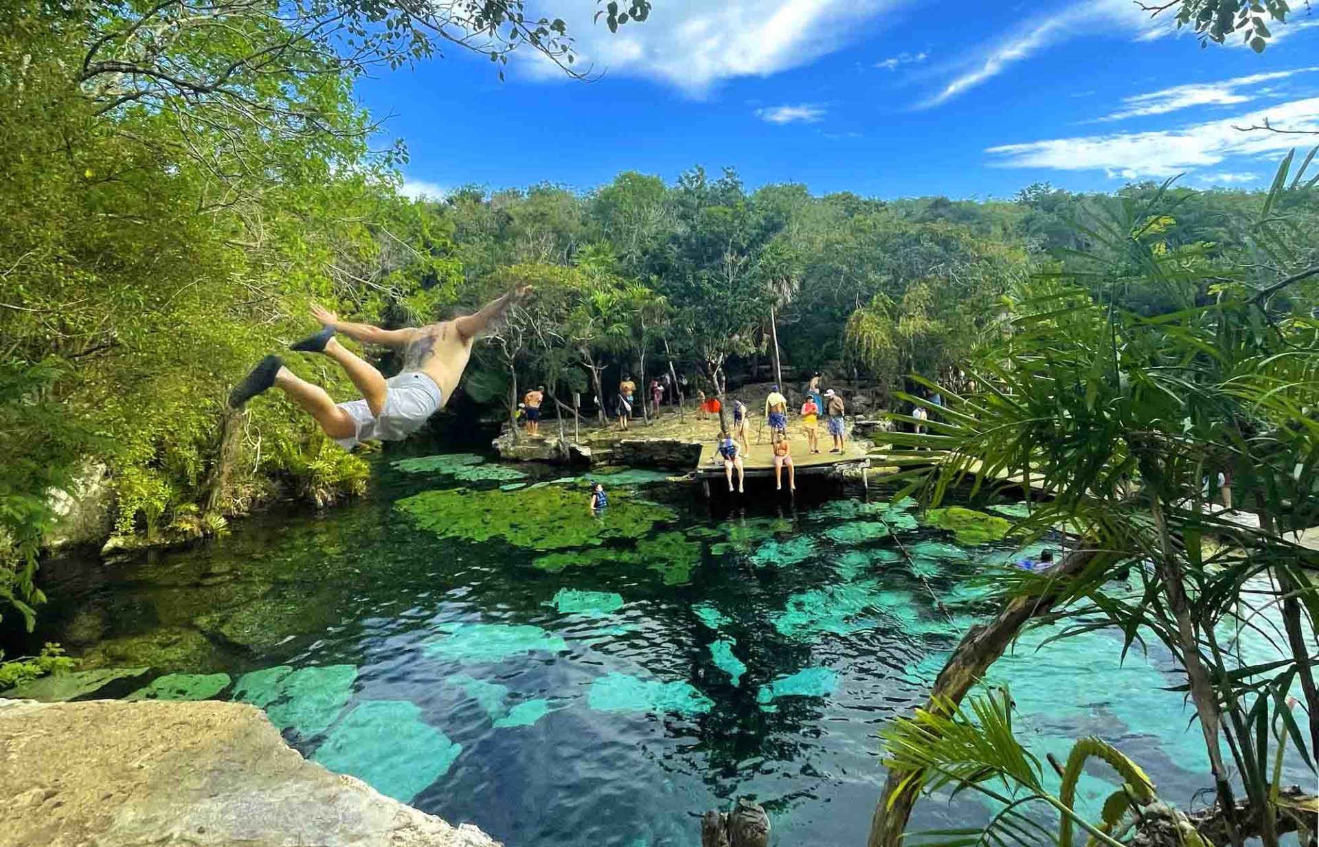 Cenote Azul
